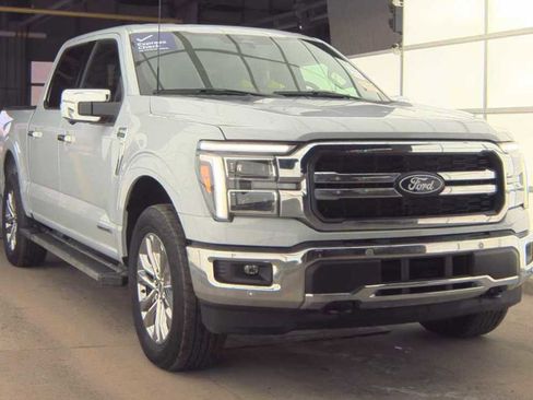 Used 2025 Ford F150 Lariat w/ Equipment Group 501A Mid image 7