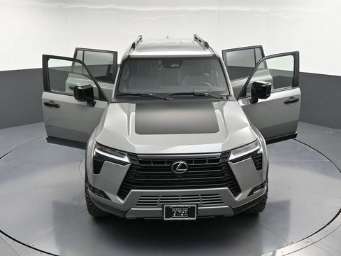 Used 2024 Lexus GX 550 AWD/4WD image 35