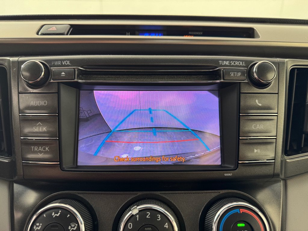 Used 2013 Toyota RAV4 LE FWD image 18