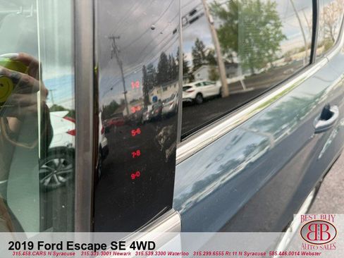 Used 2019 Ford Escape SE AWD/4WD image 29