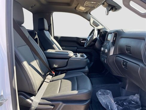 Used 2025 GMC Sierra 1500 Pro w/ Pro Value Package image 24