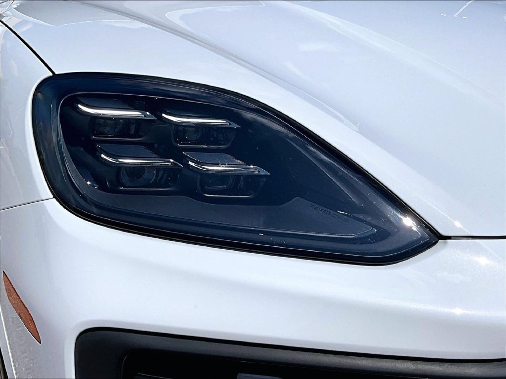Certified 2026 Porsche Cayenne AWD/4WD image 12