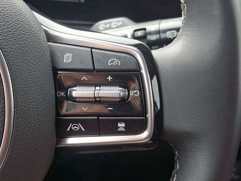 Used 2025 Kia Sorento S image 21
