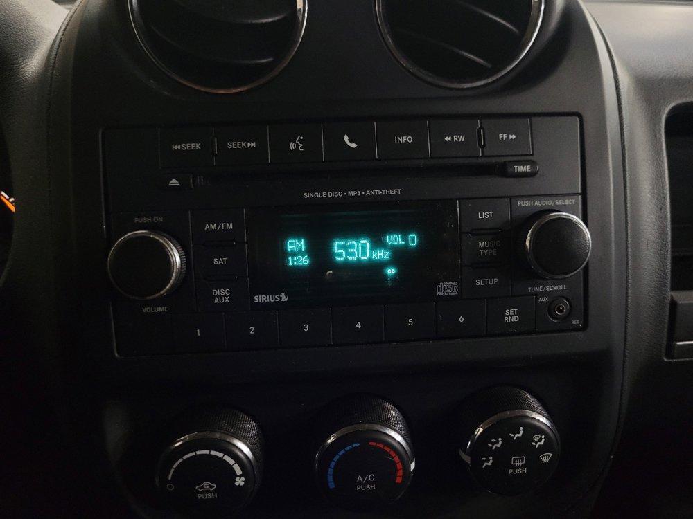Used 2015 Jeep Patriot Latitude AWD/4WD image 25