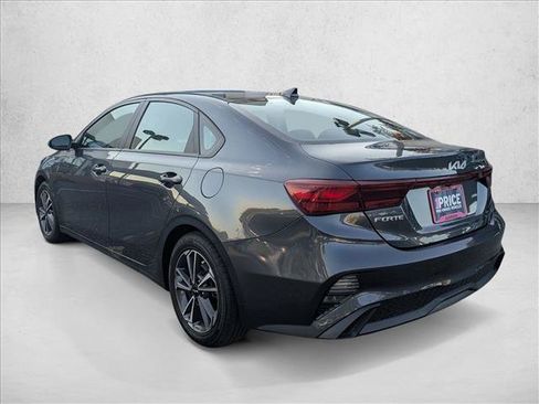 Used 2023 Kia Forte LXS w/ LXS Technology Package FWD image 8