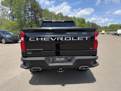 Used 2022 Chevrolet Silverado 1500 LT Trail Boss w/ Safety Package AWD/4WD image 4