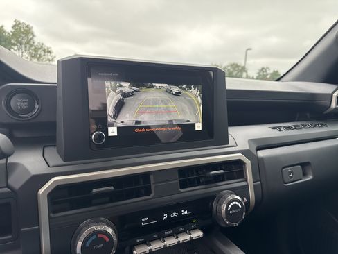 Used 2025 Toyota Tacoma SR image 20