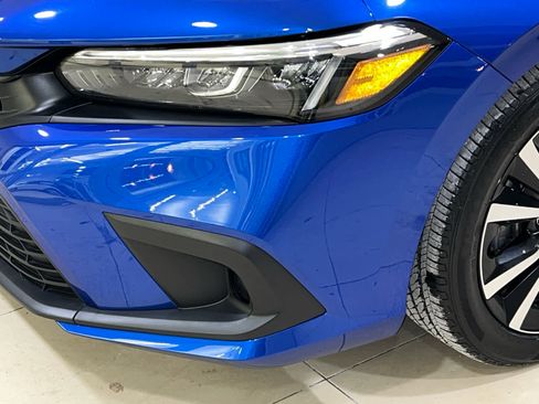 Certified 2023 Honda Civic EX image 5