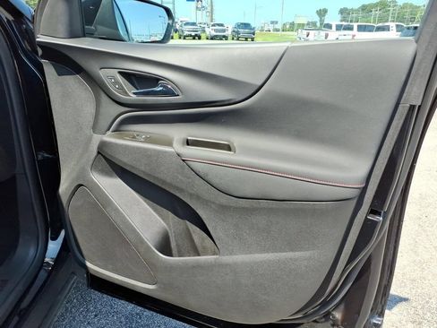 Used 2024 Chevrolet Equinox RS FWD image 11