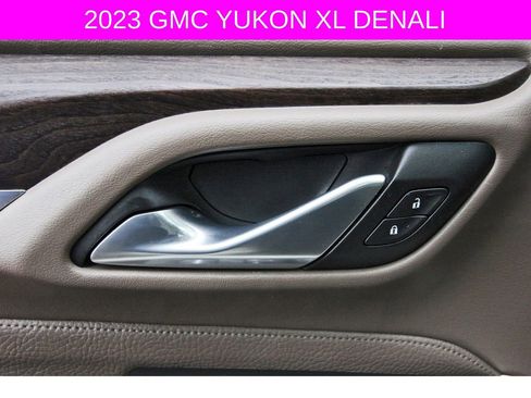 Used 2023 GMC Yukon XL Denali image 21