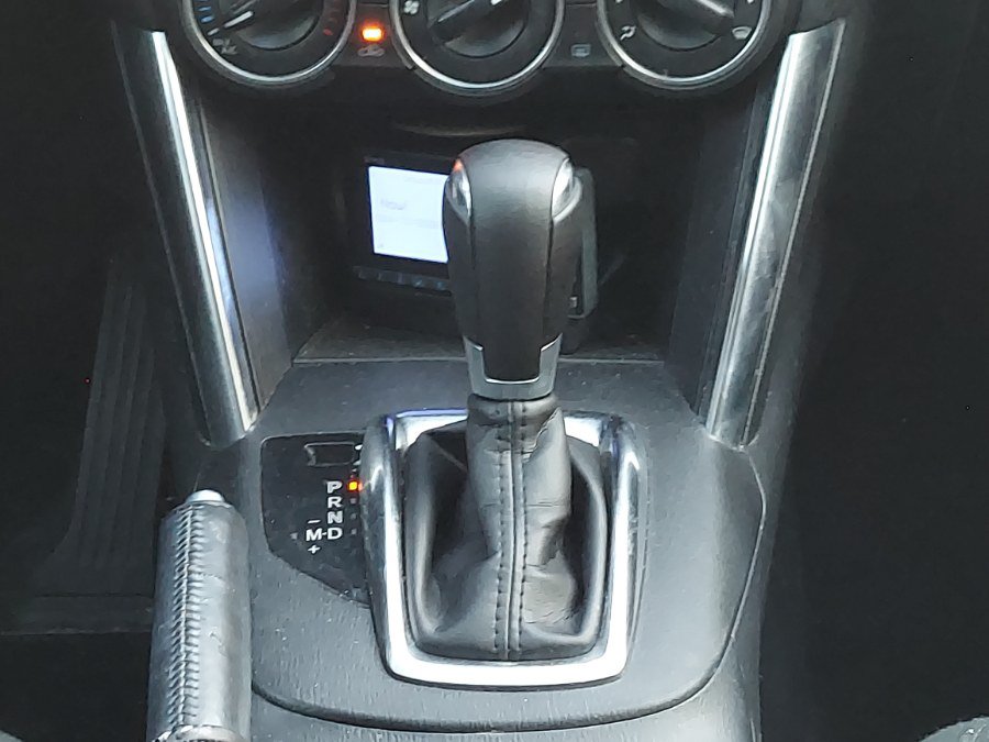 Used 2015 MAZDA CX-5 Touring w/ Bose/Moonroof Package FWD image 13