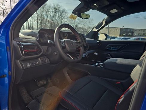 New 2025 Chevrolet Silverado EV RST image 3