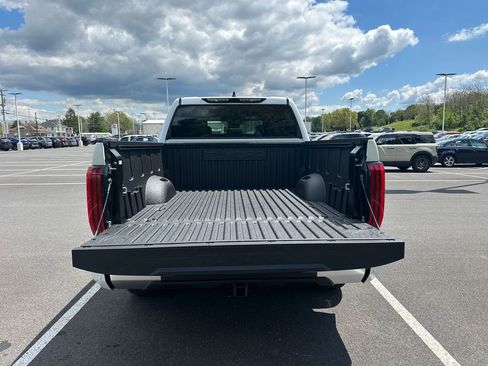 New 2026 Toyota Tundra Limited AWD/4WD image 11