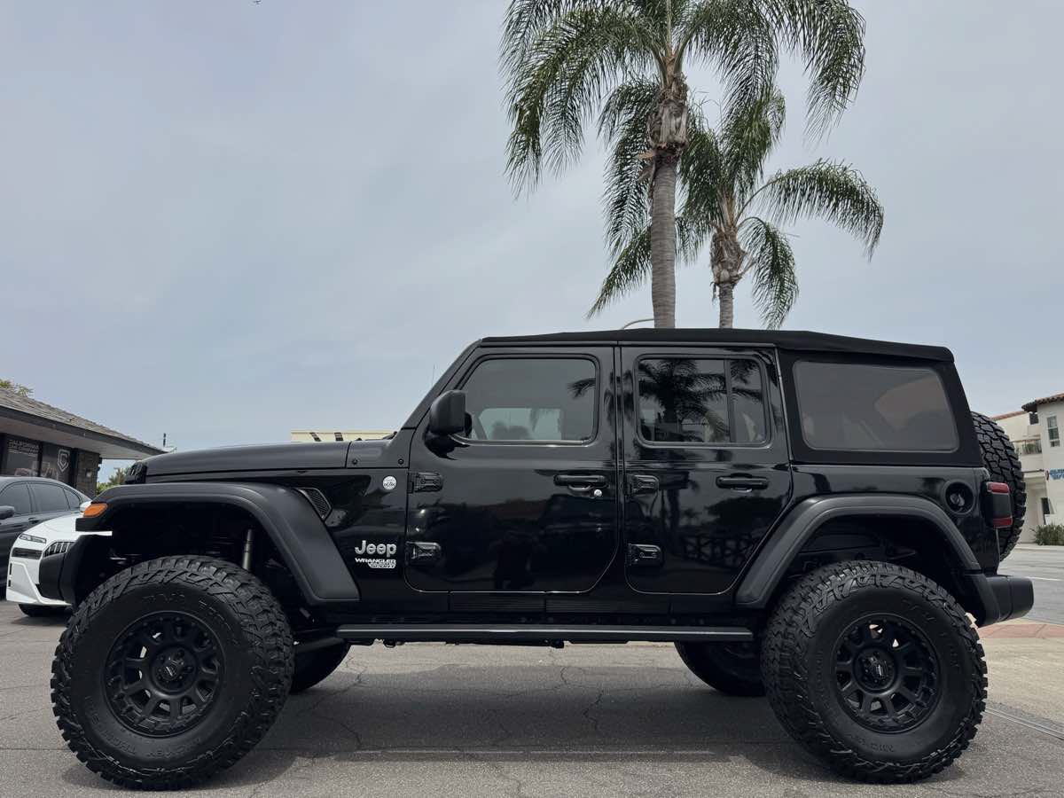 Used 2020 Jeep Wrangler Unlimited Sport S AWD/4WD image 2