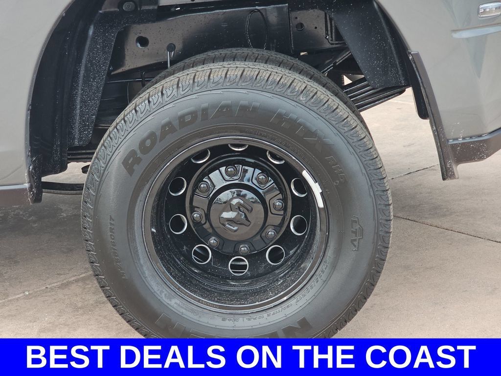 New 2027 RAM 3500 Big Horn AWD/4WD image 37