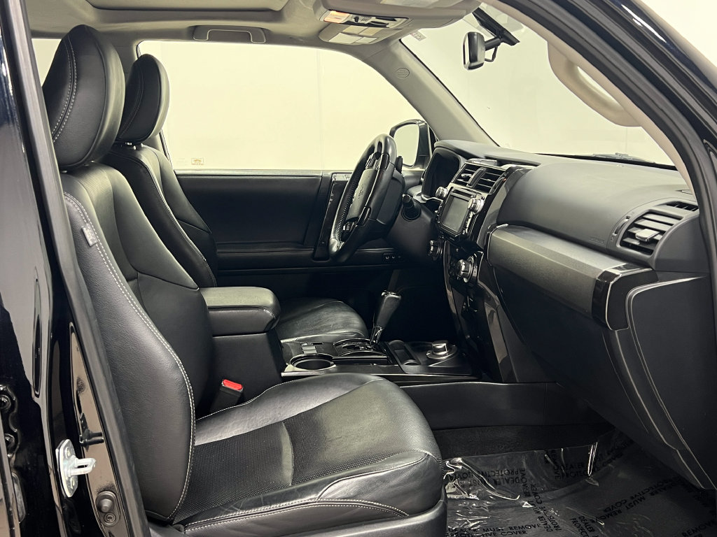 Used 2019 Toyota 4Runner Limited AWD/4WD image 35