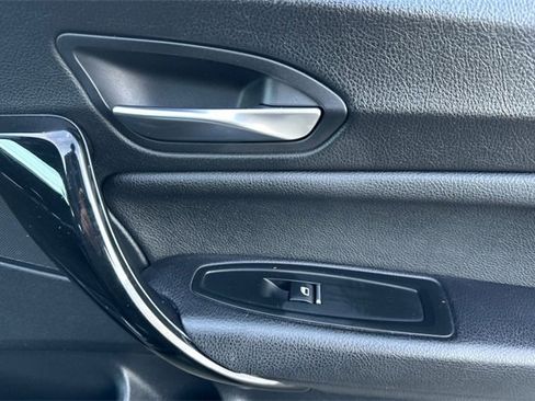 Used 2020 BMW 230i xDrive Convertible image 22