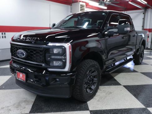Used 2024 Ford F250 Lariat w/ Lariat Ultimate Package AWD/4WD image 5