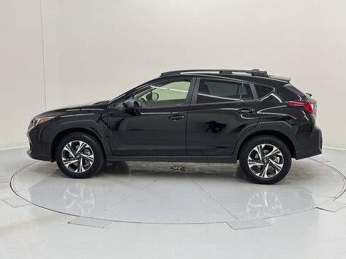Used 2024 Subaru Crosstrek 2.0i Premium image 3