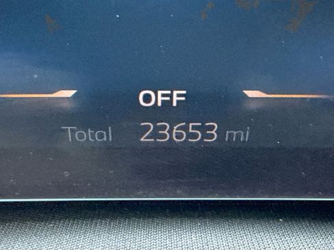 Used 2025 BMW 530i image 42