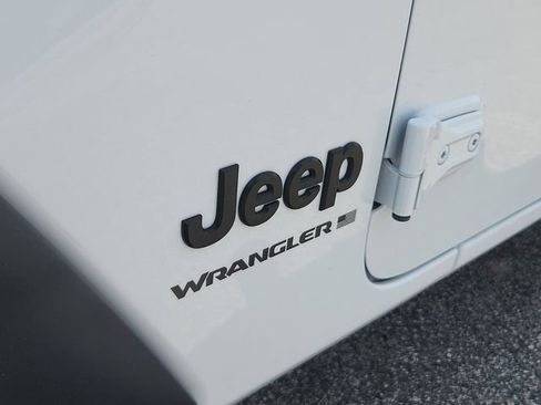 Used 2024 Jeep Wrangler Unlimited Sport AWD/4WD image 23