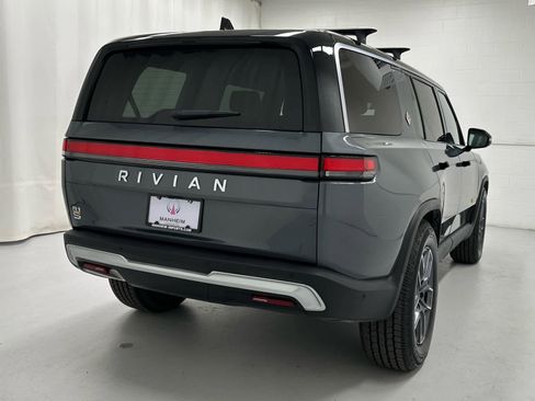 Used 2023 Rivian R1S Adventure image 6