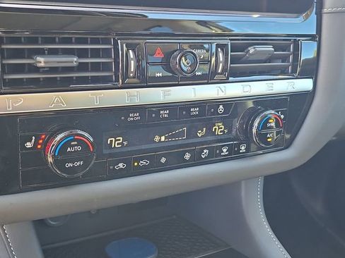 New 2026 Nissan Pathfinder SL w/ SL Premium Package image 25