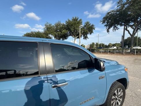Used 2021 Toyota Tundra Limited w/ Limited Premium Package AWD/4WD image 23
