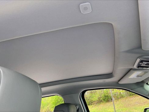 Used 2024 Toyota Tundra Limited AWD/4WD image 21