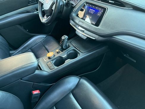 Used 2019 Cadillac XT4 Premium Luxury w/ Enhanced Visibility Package image 31