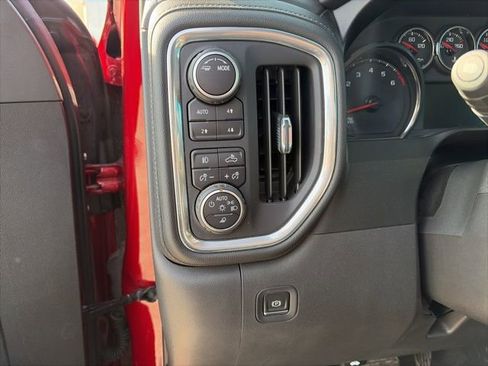 Used 2021 Chevrolet Silverado 1500 LTZ w/ Safety Package II AWD/4WD image 19