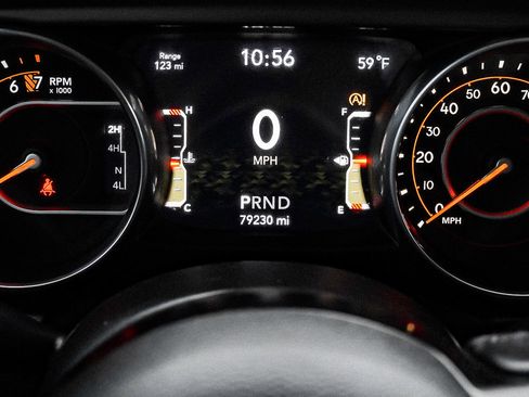 Used 2018 Jeep Wrangler Unlimited Sport S image 38