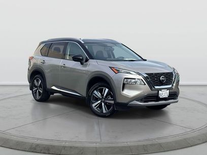 Used 2021 Nissan Rogue SL w/ Premium Package