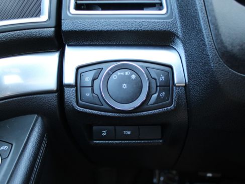 Used 2019 Ford Explorer Sport w/ Equipment Group 401A AWD/4WD image 27