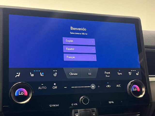 Certified 2024 Lexus GX 550 w/ Accessory Package (31) AWD/4WD image 18
