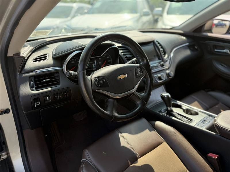 Used 2014 Chevrolet Impala LT FWD image 28