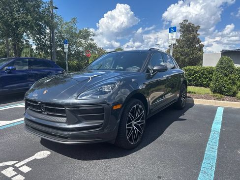 Certified 2026 Porsche Macan AWD/4WD image 1