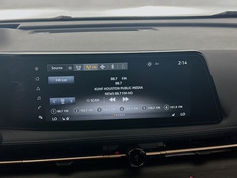 Used 2023 Nissan Ariya AWD image 21