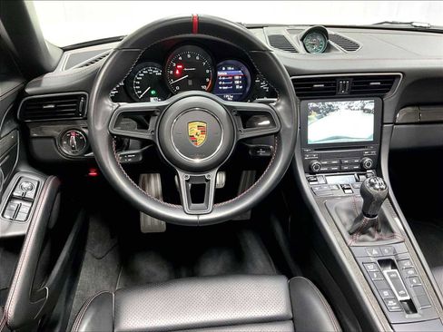 Used 2019 Porsche 911 Speedster image 16