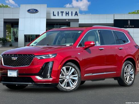 Used 2021 Cadillac XT6 Premium Luxury image 1