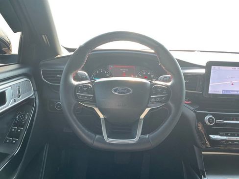 Used 2023 Ford Explorer ST-Line w/ Class IV Trailer Tow Package RWD image 18