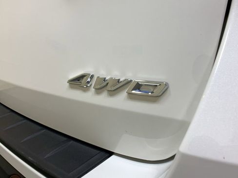 Used 2023 Ford Explorer XLT w/ Equipment Group 202A image 17