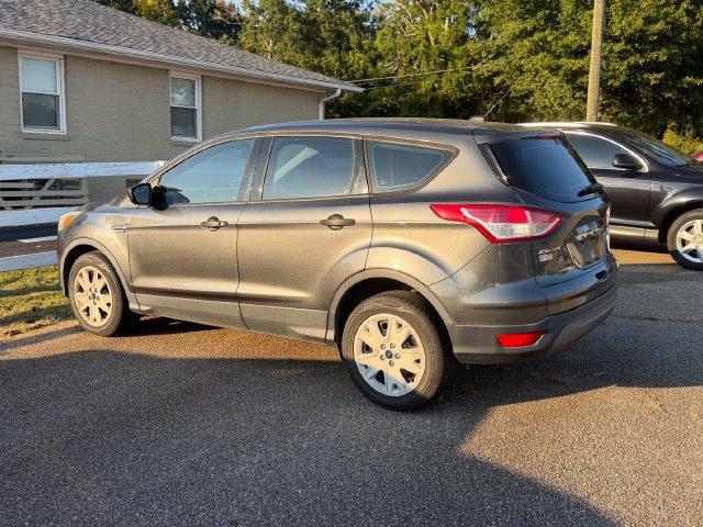 Used 2016 Ford Escape S FWD image 2