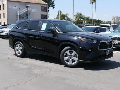 Used 2024 Toyota Highlander LE