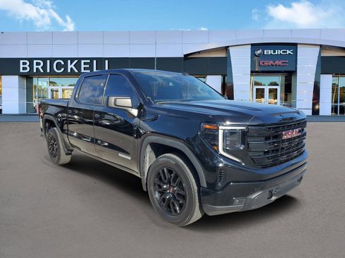 Used 2023 GMC Sierra 1500 Elevation AWD/4WD image 2