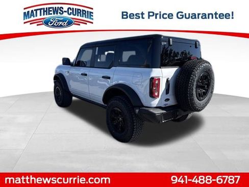 New 2025 Ford Bronco Badlands image 6