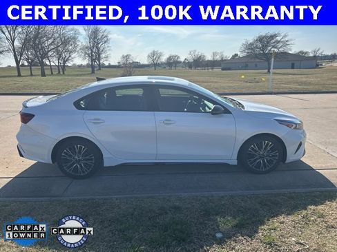 Used 2024 Kia Forte GT-Line w/ GT-Line Premium Package image 2