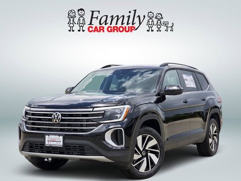 New 2026 Volkswagen Atlas SE FWD image 1