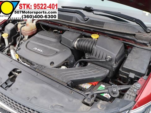 Used 2017 Chrysler Pacifica Touring-L FWD image 22