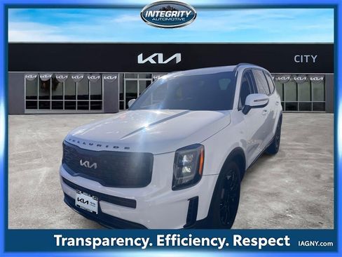 Used 2022 Kia Telluride EX w/ EX Premium Package image 4